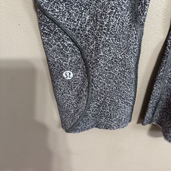 Lululemon Run The Day Crop *23" size 6 - Picture 5 of 7
